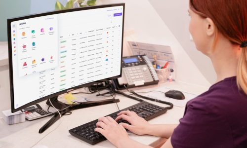 helcim-payments-jQvkte13Emc-unsplash (1)